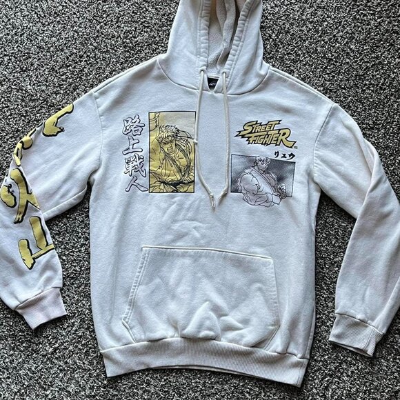 Manga Other - White Street Fighter Mens Medium Hoodie, Gaming Pullover Japanese Manga Hoodie
